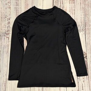 Tommie Copper Medium Compression Shoulder Support Shirt- Women’s  Long Sleeve